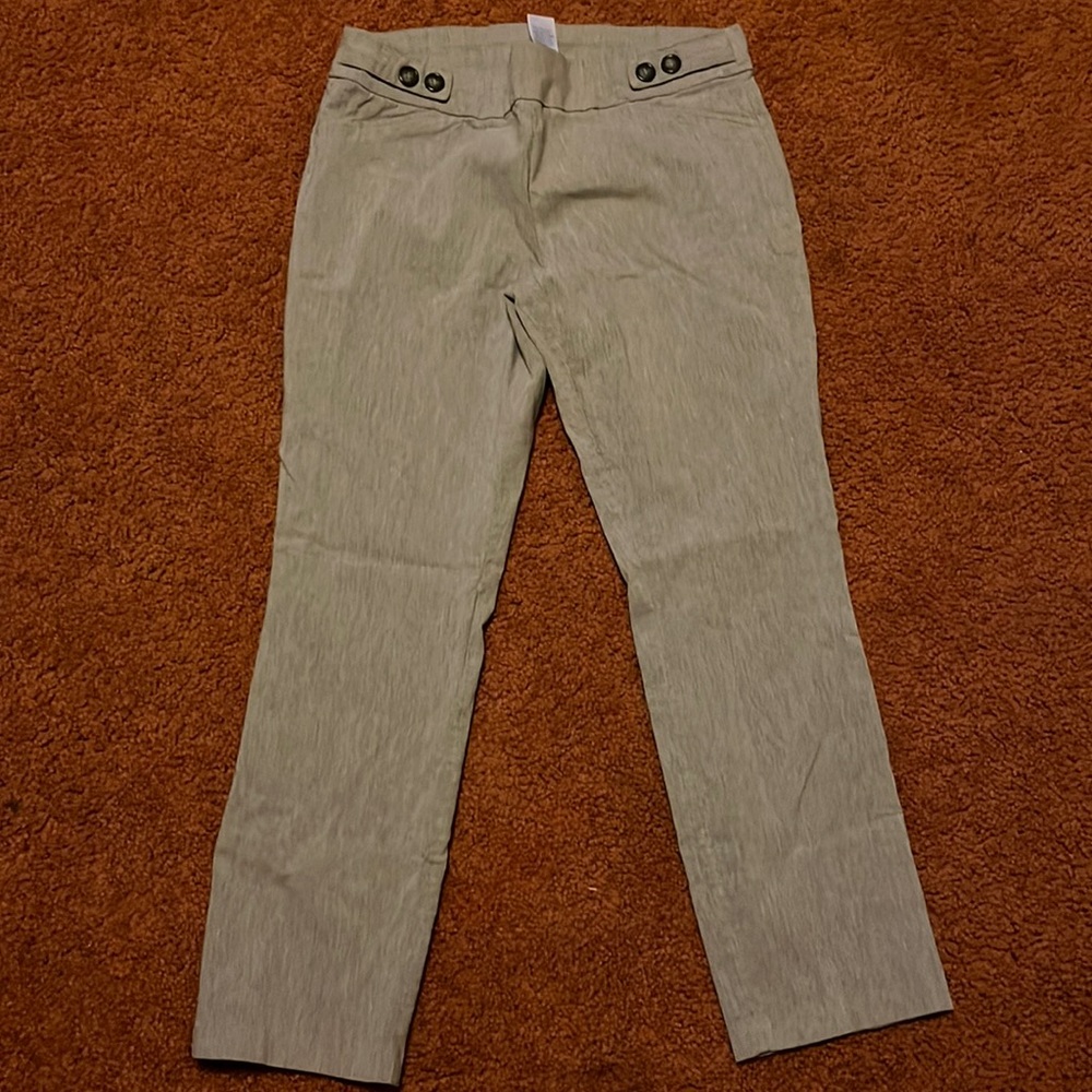 Excellent condition pull on pants.